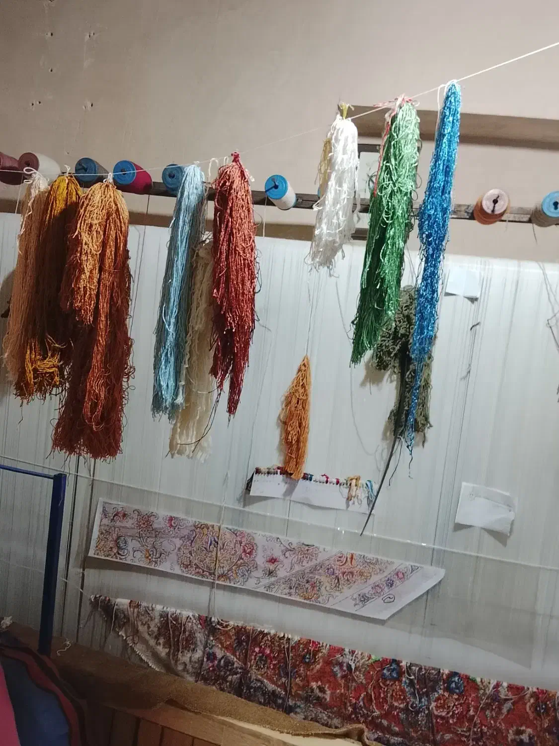 فرش نصفه دوخته شده|فرش|آذرشهر, |دیوار