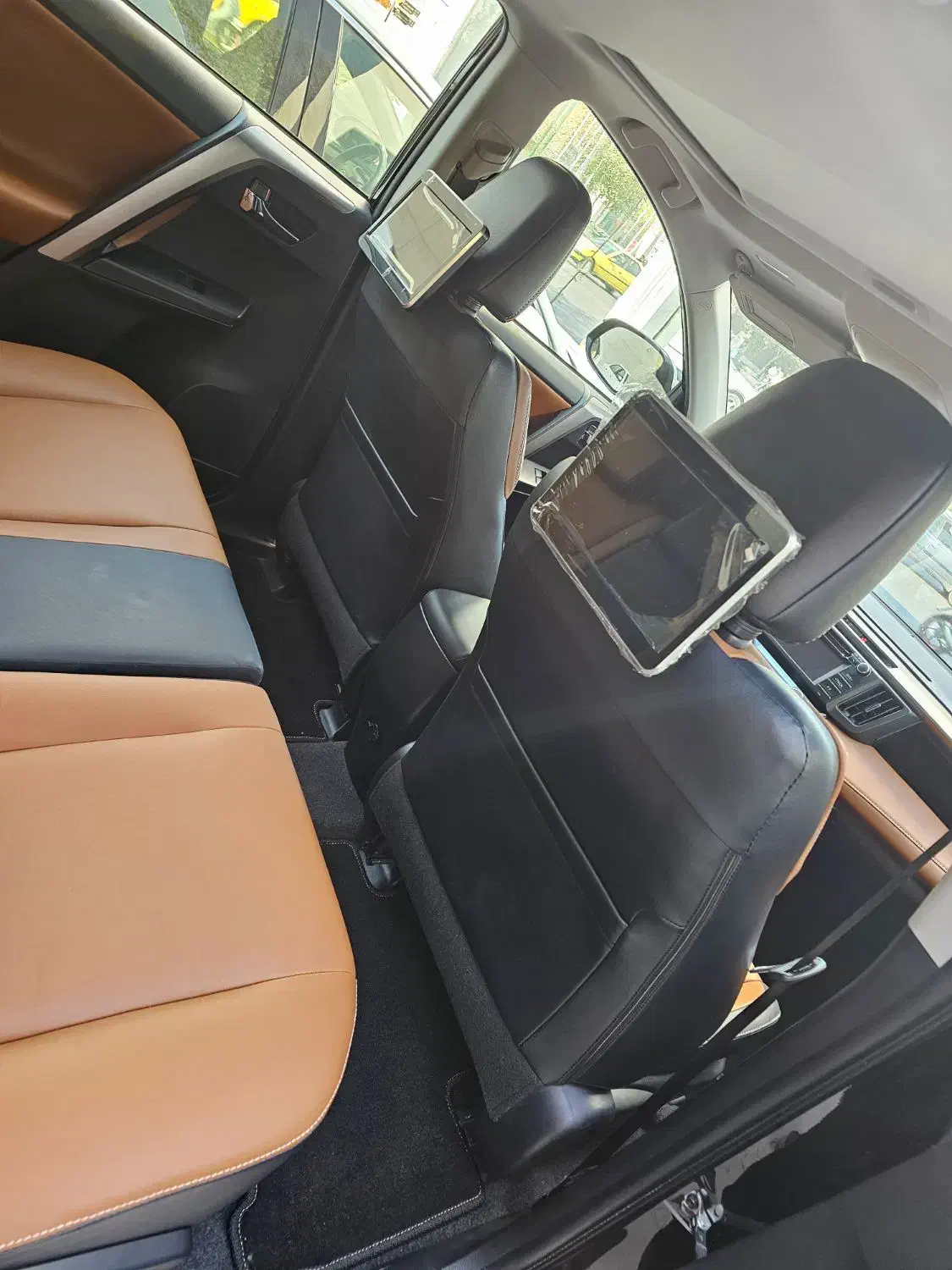 رافور۲۰۱۷ صفر|خودرو سواری و وانت|تهران, فلسطین (میدان انقلاب)|دیوار