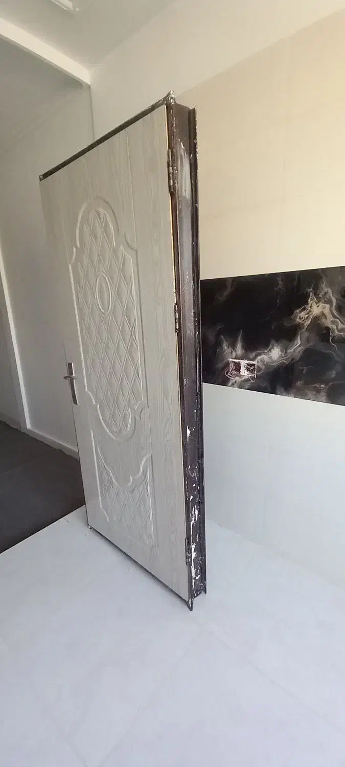 در اوتاق سالم سالم بدونه خط خش در حد نو|مصالح و تجهیزات ساختمان|بهارستان, |دیوار