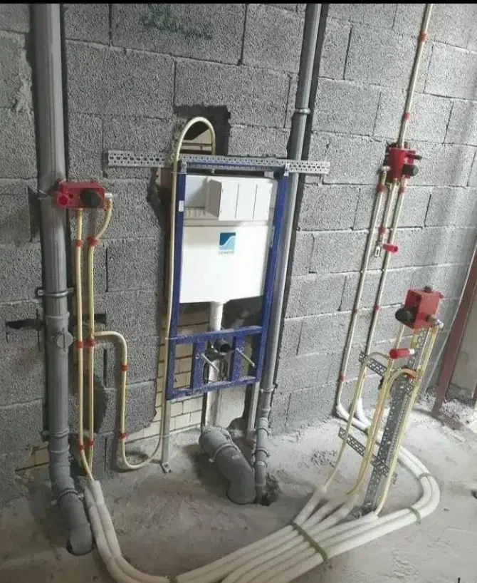 لوله کشی آب و فاضلاب ساختمانی و نصب و تعمیرات|خدمات پیشه و مهارت|مرند, |دیوار