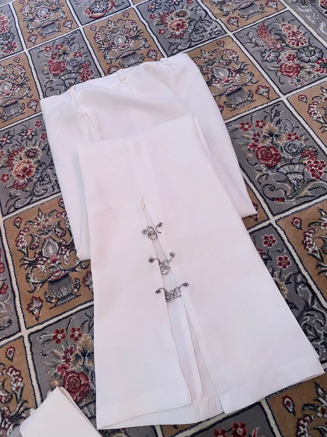 چهار دست لباس در حد نو|لباس|اردبیل, |دیوار