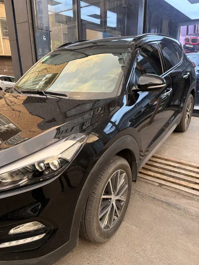 توسان ۲۰۱۷|خودرو سواری و وانت|تهران, ولنجک|دیوار