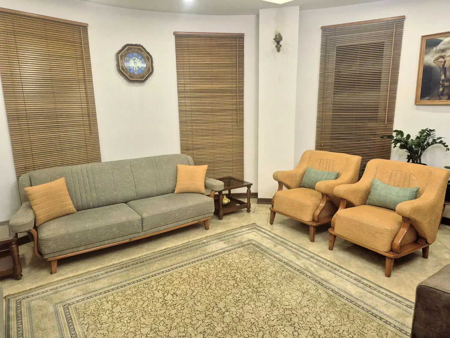 مبلمان ۸ نفره چوب راش شرکتی نو و تمیز|مبلمان خانگی و میز عسلی|آمل, |دیوار