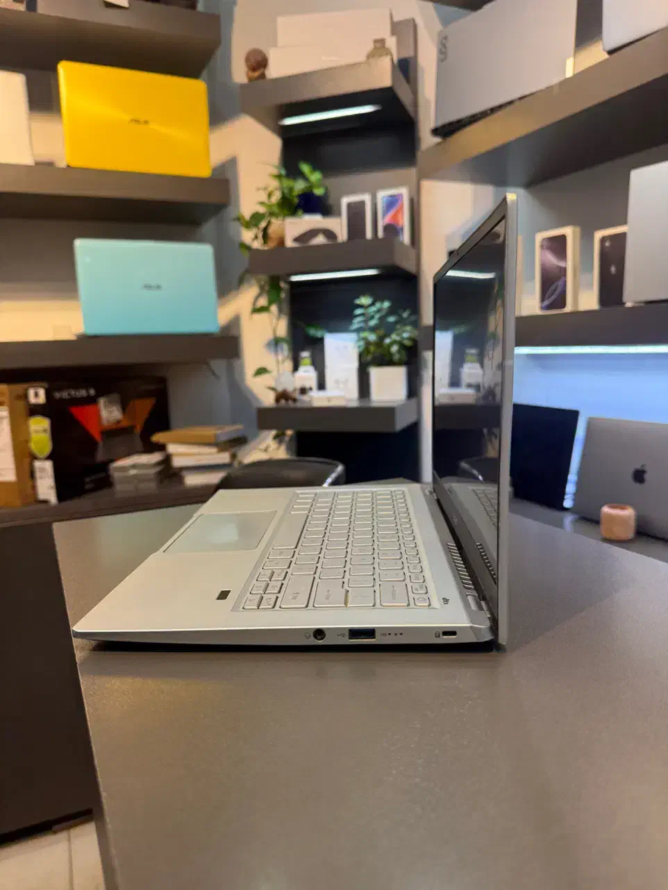 Acer|رایانه همراه|شیراز, ملاصدرا|دیوار