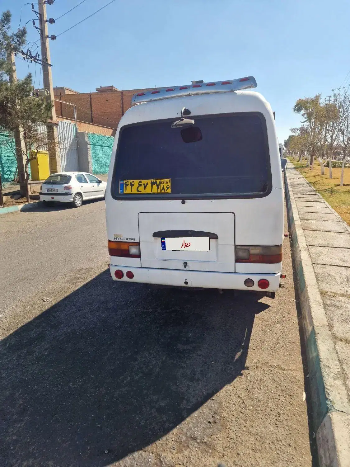 دوستگاه مینی بوس هیوندا مدل۸۸و۸۹|خودرو سنگین|تهران, مشیریه|دیوار