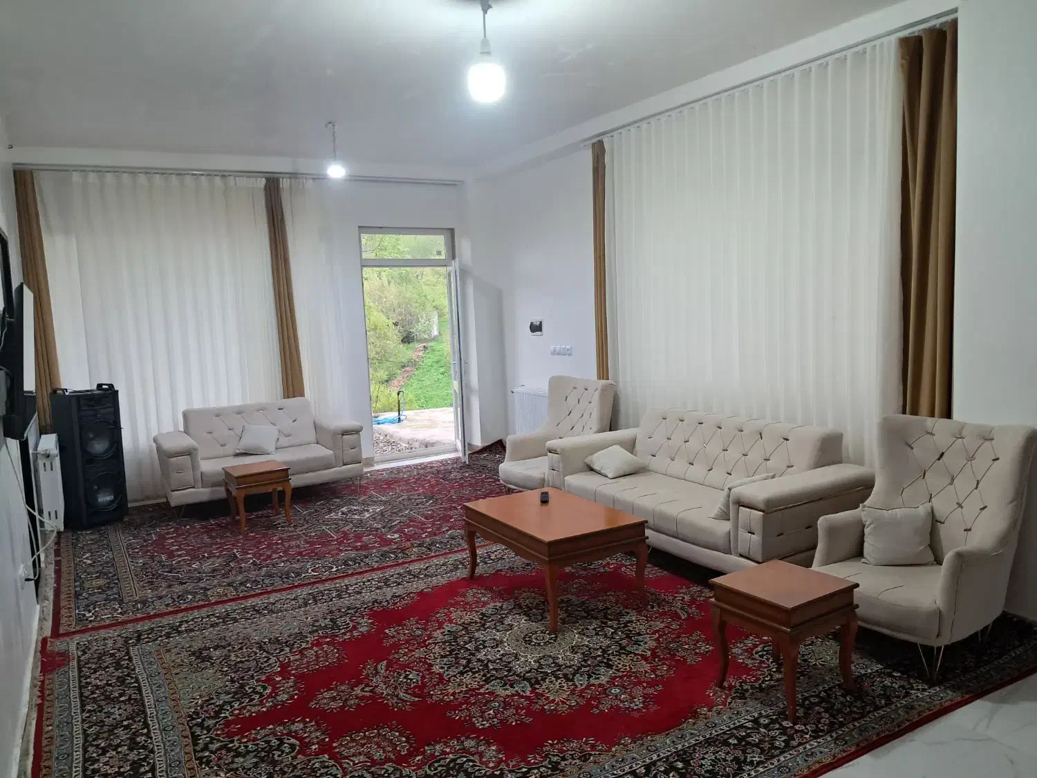 ویلا استخردار کلیبر|اجارهٔ کوتاهمدت ویلا و باغ|کلیبر, |دیوار