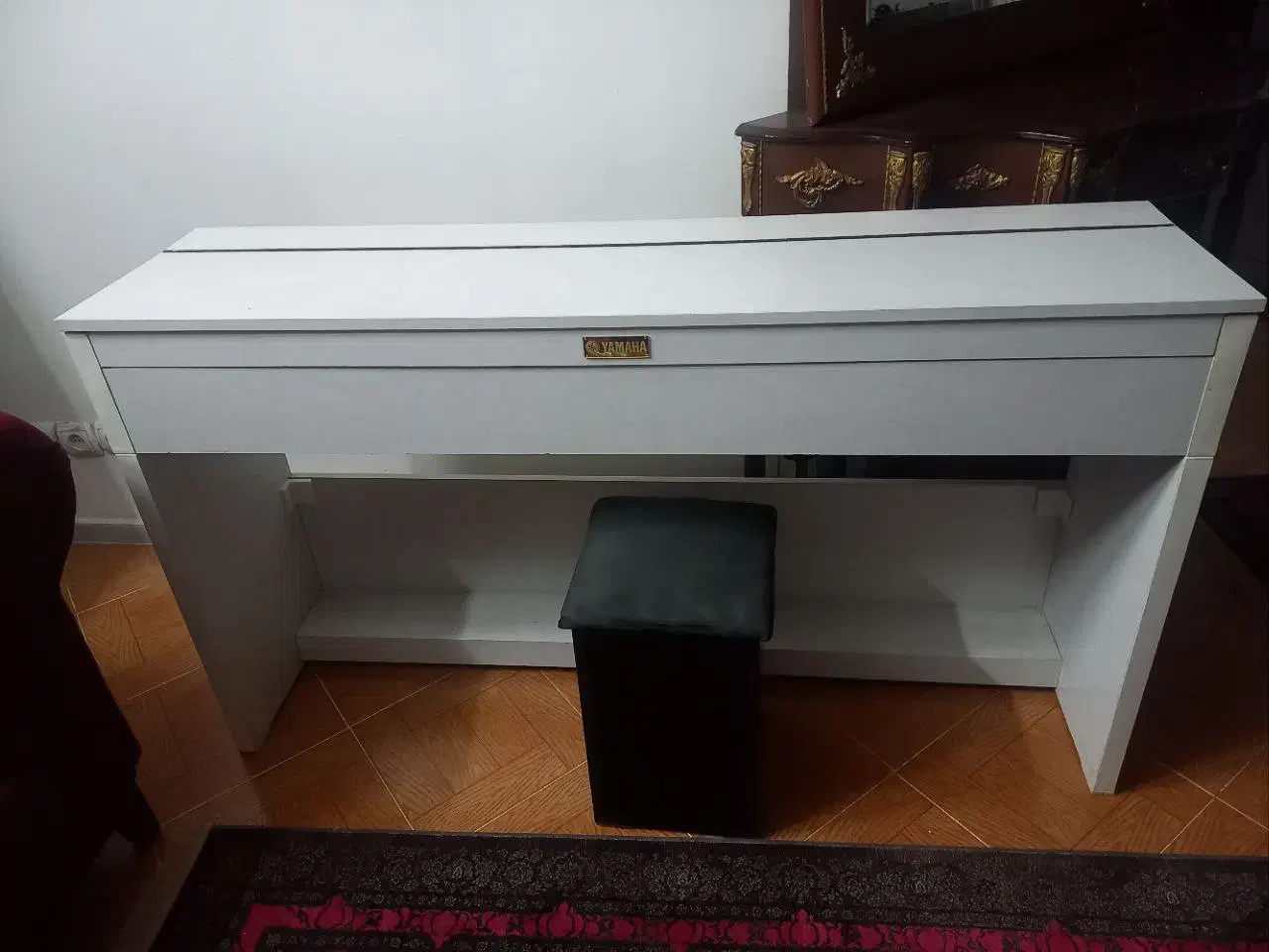 کنسول پیانو یاماها|پیانو، کیبورد، آکاردئون|مشهد, اقبال|دیوار
