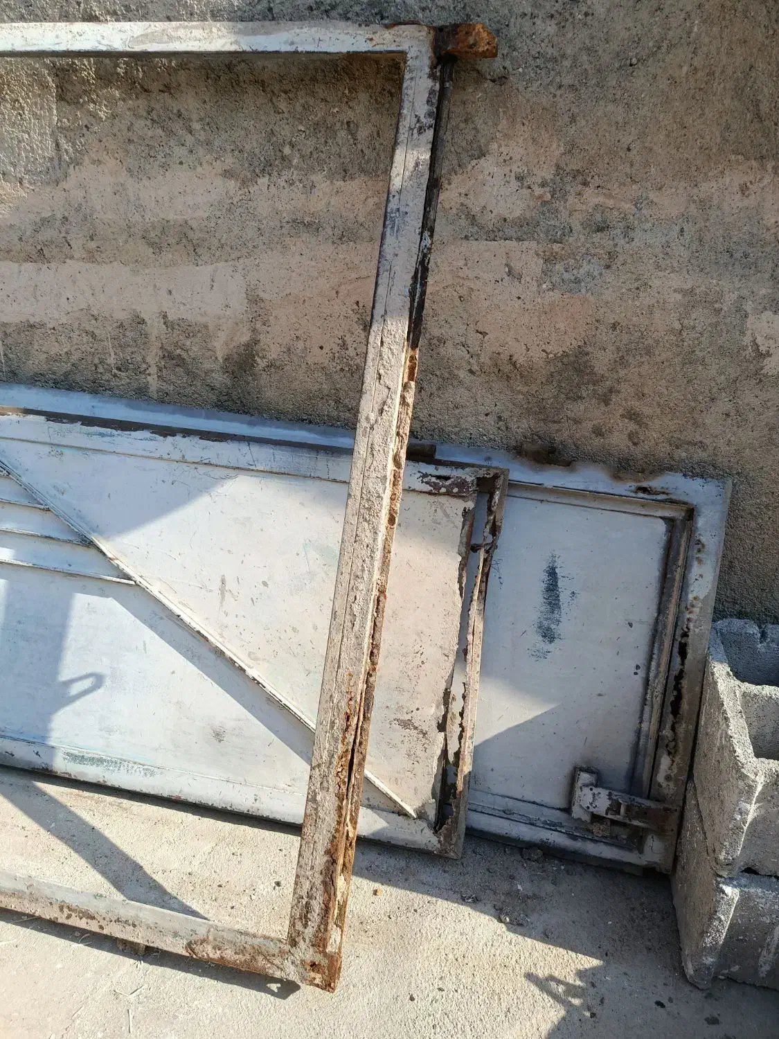 درب حیاط سنگین|مصالح و تجهیزات ساختمان|شوط, |دیوار