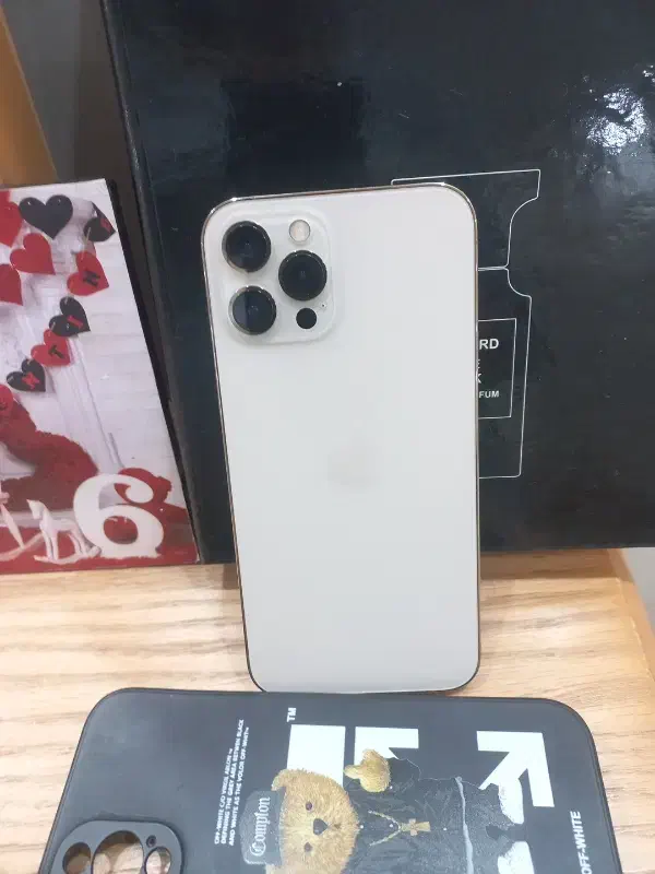 ایفون۱۲مکس۲۵۶|موبایل|تهران, کیانشهر|دیوار