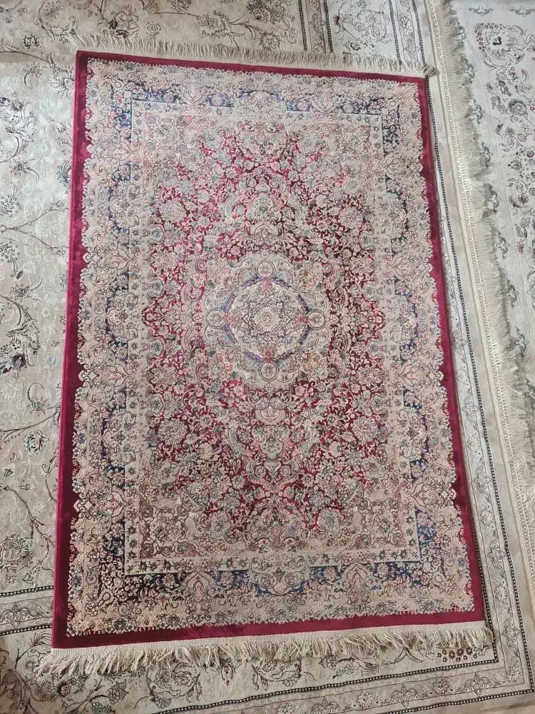 سه فرش نیمه ابریشم|فرش|ساری, |دیوار