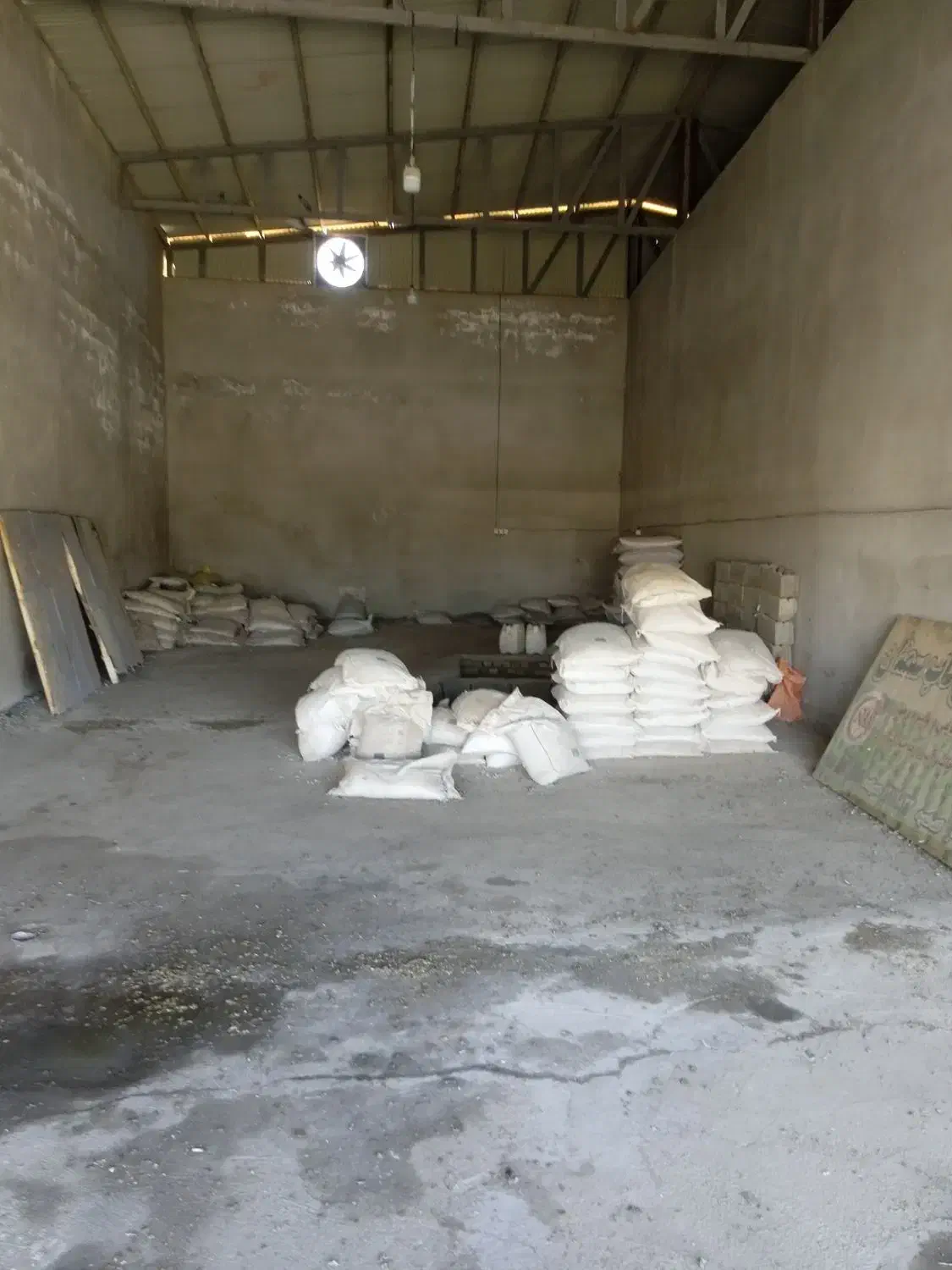 فروش انبار تجاری شهر سطر|فروش مغازه و غرفه|سنقر, |دیوار