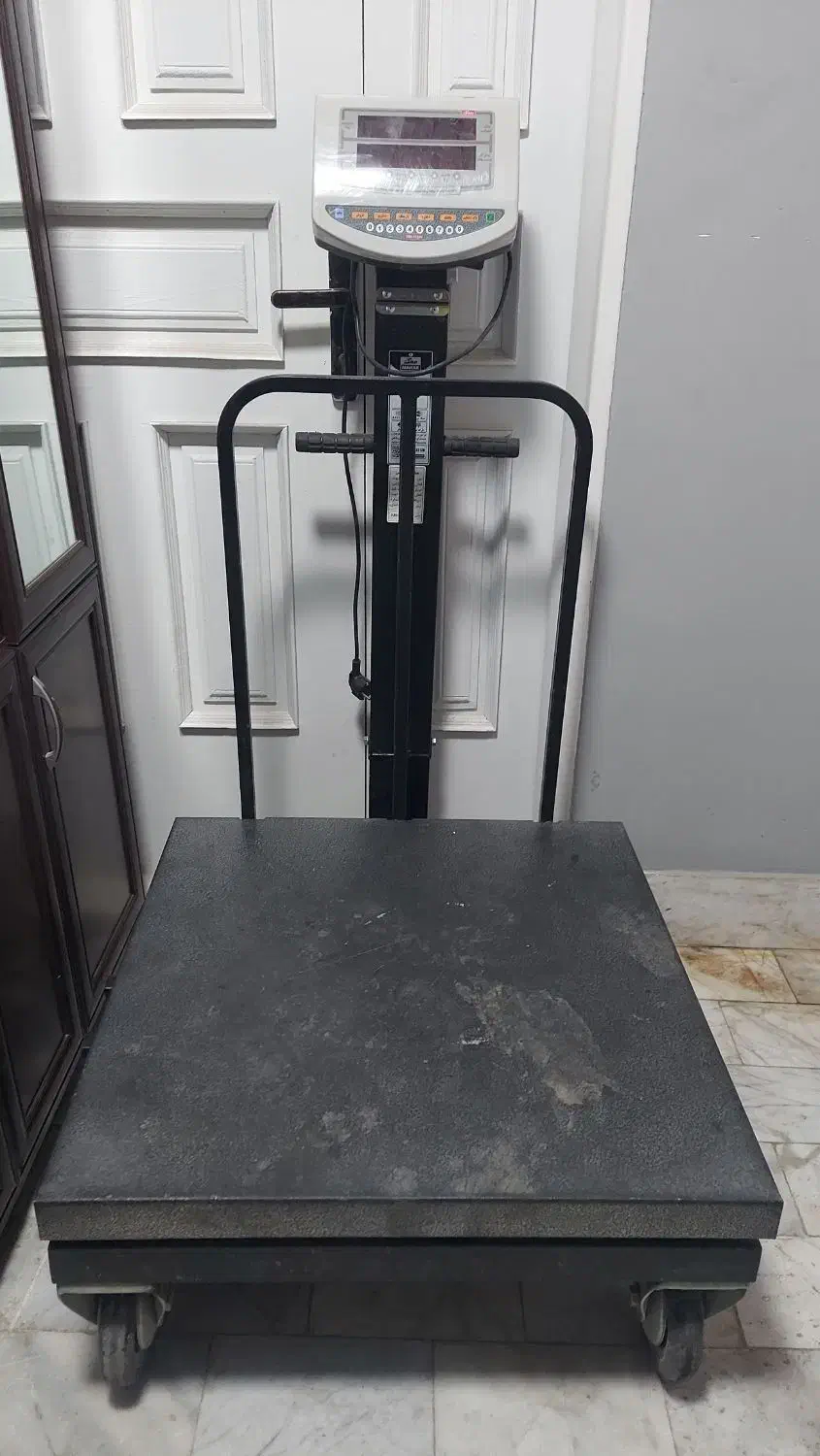 باسکول 500 کیلویی محل|عمده‌فروشی|کرج, شهرک پردیسان|دیوار