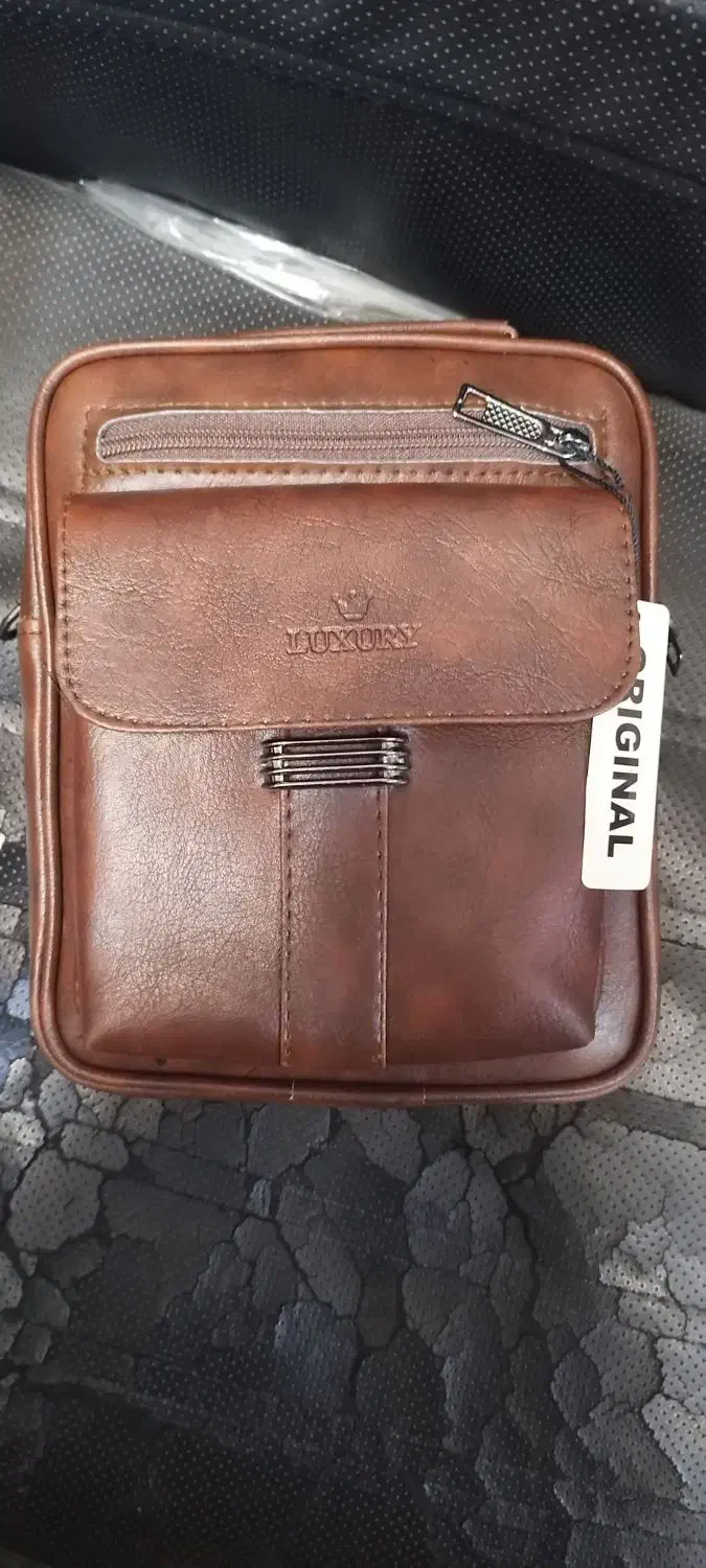 کیف|کیف، کفش، کمربند|قم, نیروگاه|دیوار