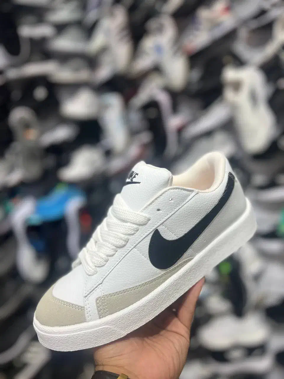 فروش انواع کتونی با برند نایکی کایکپی درجه دو|کیف، کفش، کمربند|نطنز, |دیوار