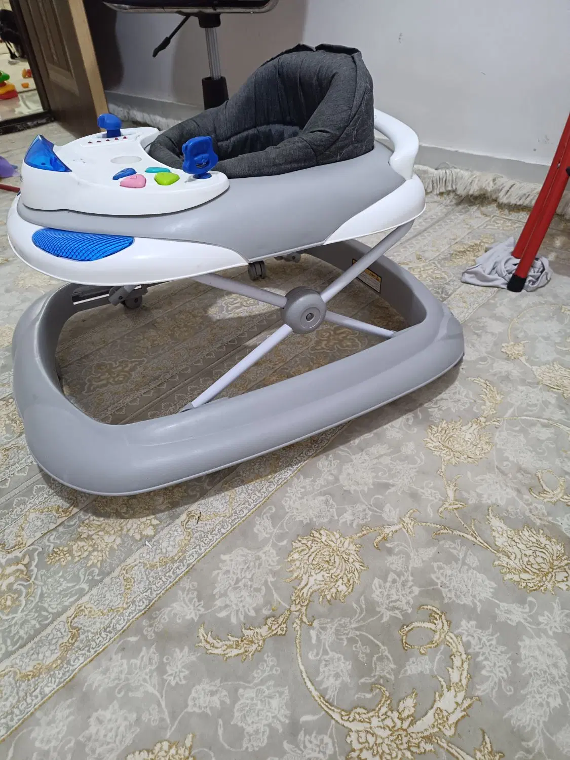 تخت|کالسکه و لوازم جانبی|مهاباد (آذربایجان غربی), |دیوار