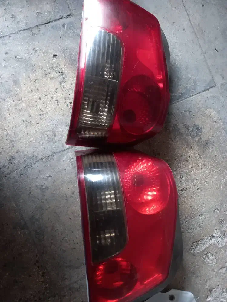 چراغ عقب پراید ۱۳۲|قطعات یدکی و لوازم جانبی|رشت, قاسمیه|دیوار