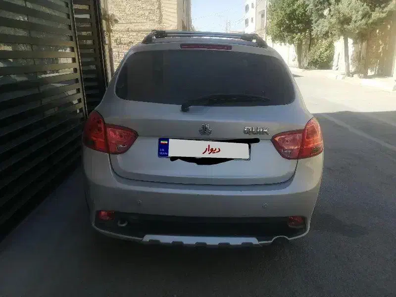 کوییکr1401|خودرو سواری و وانت|اصفهان, آزادگان|دیوار