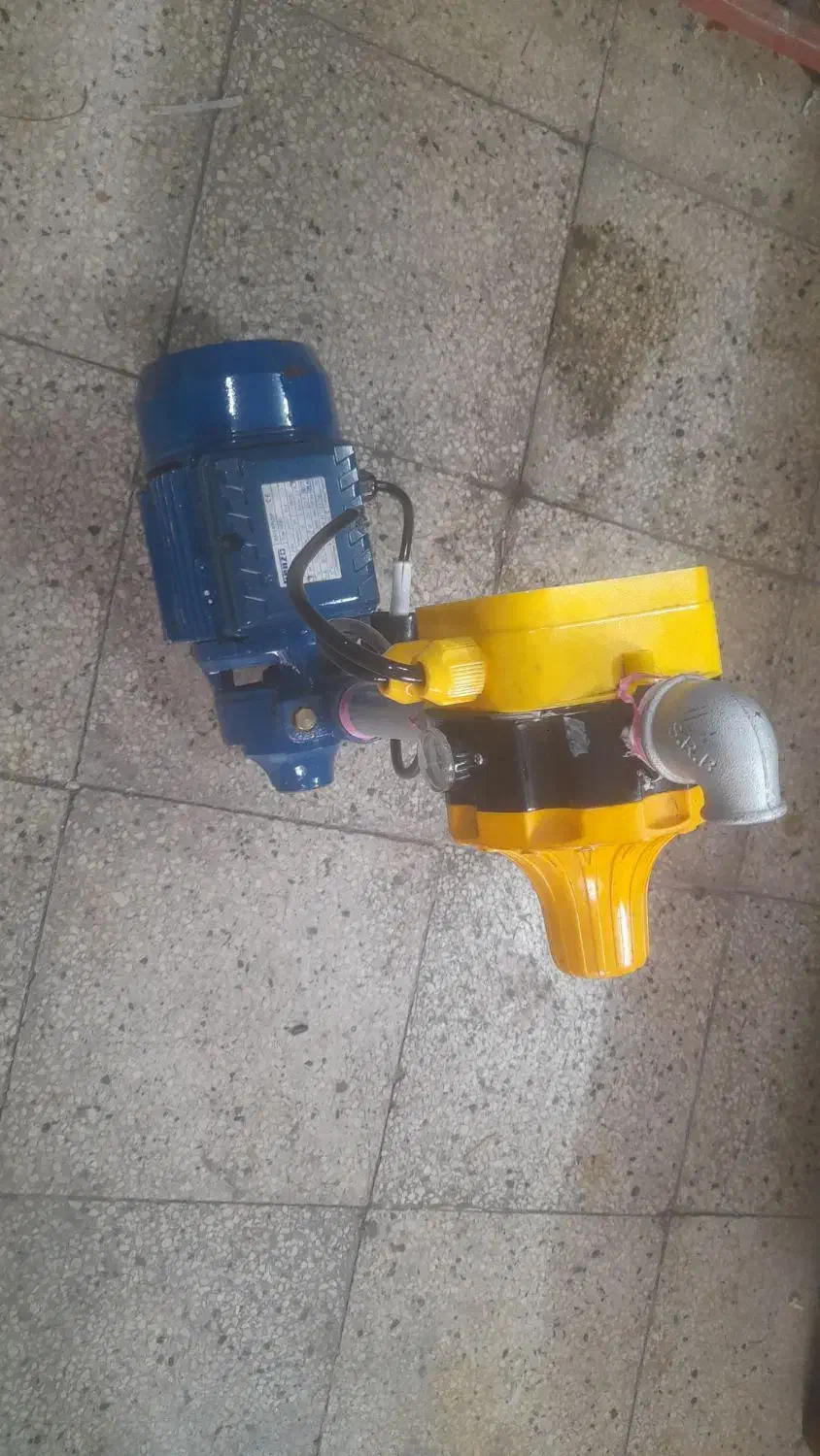 پمپ اب ۱ اسب فشاربالا بااتومات درحدنو تمیزکم‌کار|مصالح و تجهیزات ساختمان|مشهد, ایثار|دیوار