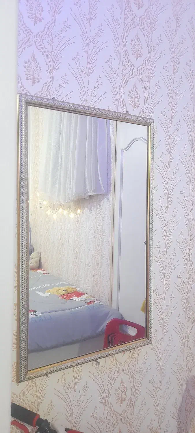 اینه نو|آینه|ایذه, |دیوار