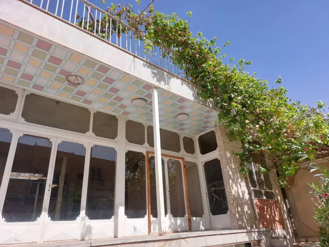 فروش منزل ویلایی با تخفیف برای خریدار واقعی|فروش خانه و ویلا|خمینیشهر, |دیوار