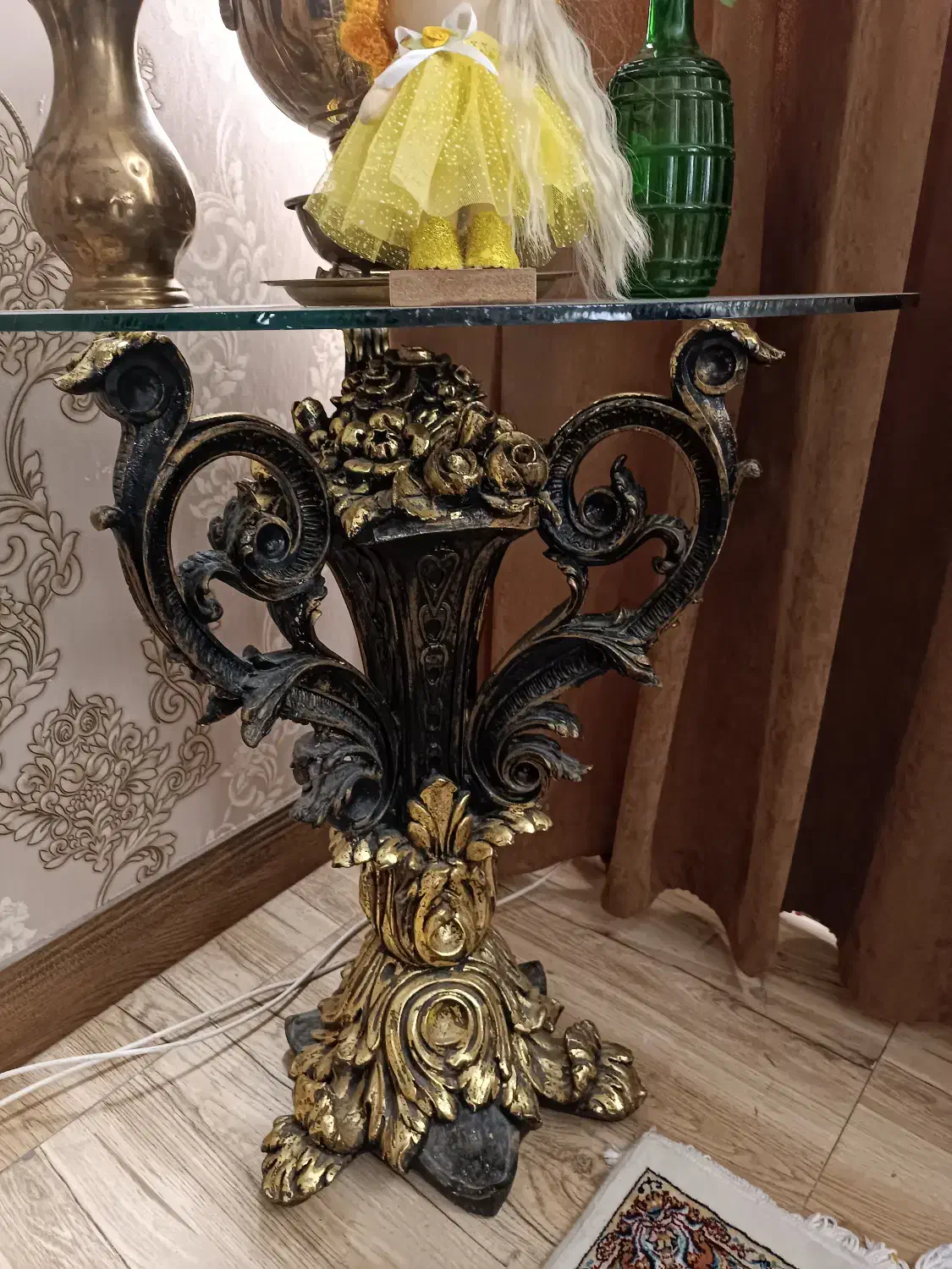 میز|میز و صندلی غذاخوری|سمنان, |دیوار