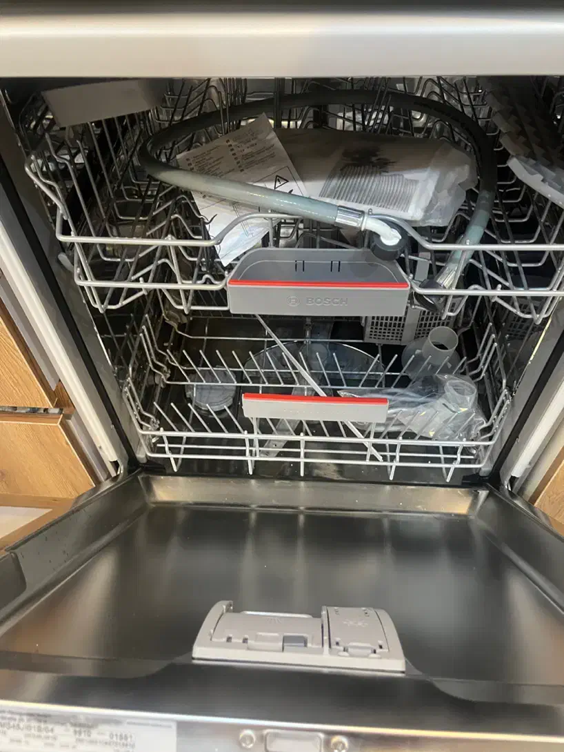 ماشین ظرفشویی بوش سری ۴|ماشین ظرفشویی|کاشان, زیارتی|دیوار