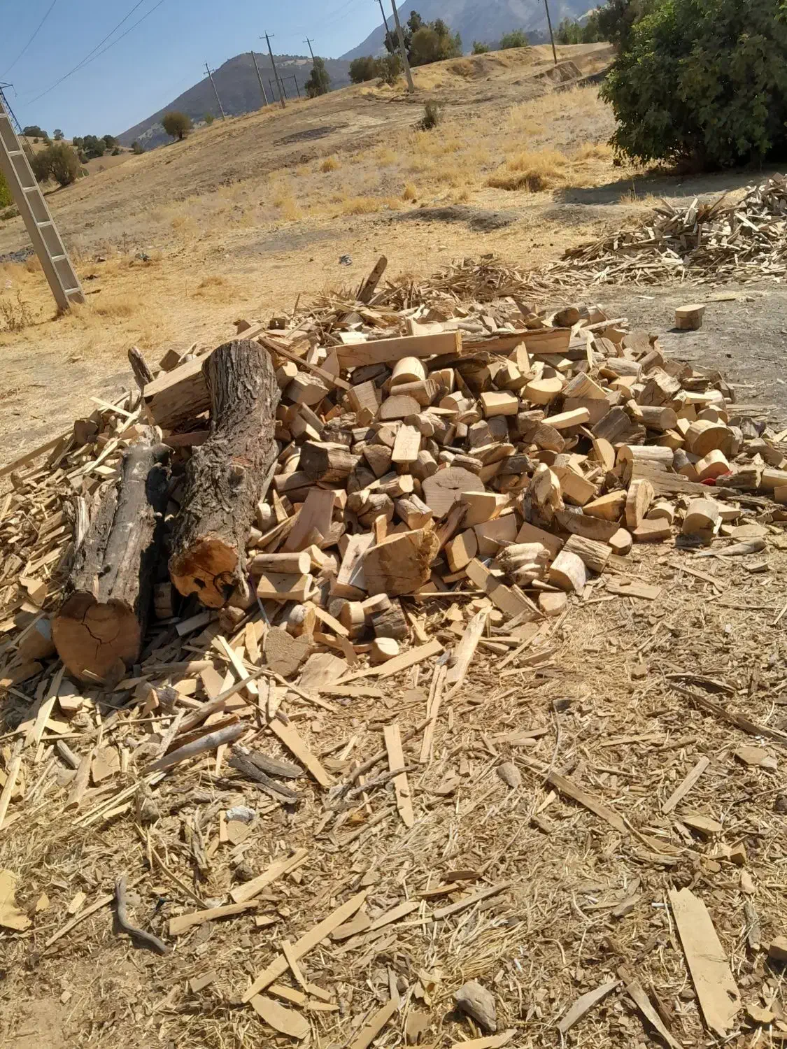 براده چوب و نخاله تجاری|مصالح و تجهیزات ساختمان|سروآباد, |دیوار