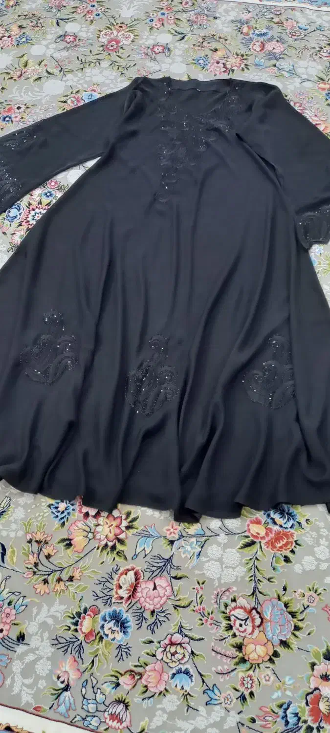 مانتو مجلسی نو|لباس|قم, باغ کرباسی|دیوار