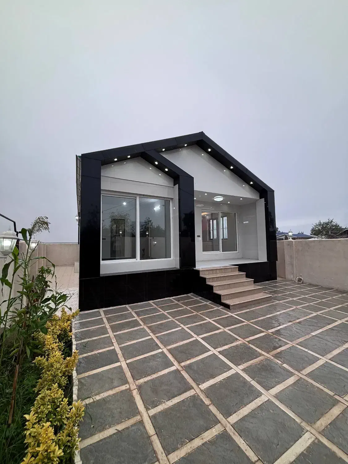 ویلا نوساز و شیــک با مــتریال عالــی 200متر|فروش خانه و ویلا|چاف و چمخاله, |دیوار