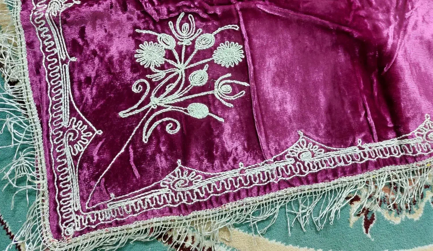 رومیزی مخمل قدیمی نو وسجاده|صنایع دستی و سایر لوازم تزئینی|حمیدیا, |دیوار