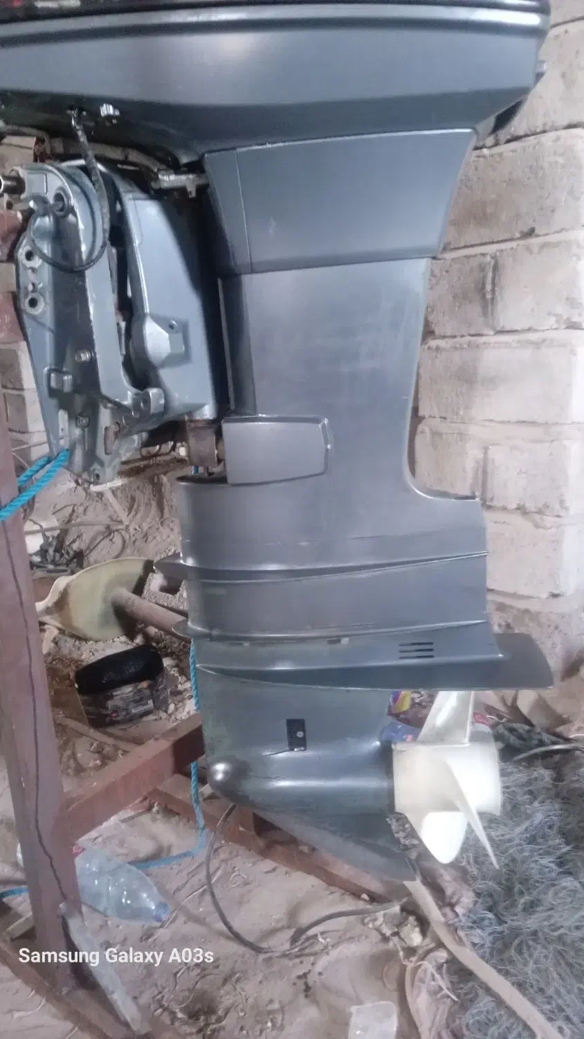 موتورقایق تمیز|قایق و سایر وسایل نقلیه|بندرلنگه, |دیوار