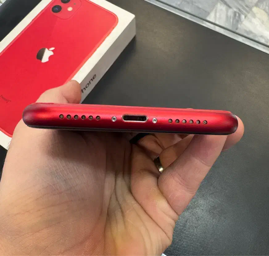 ایفون ۱۱ فوق العاده تمیز و سالم|موبایل|بومهن, |دیوار