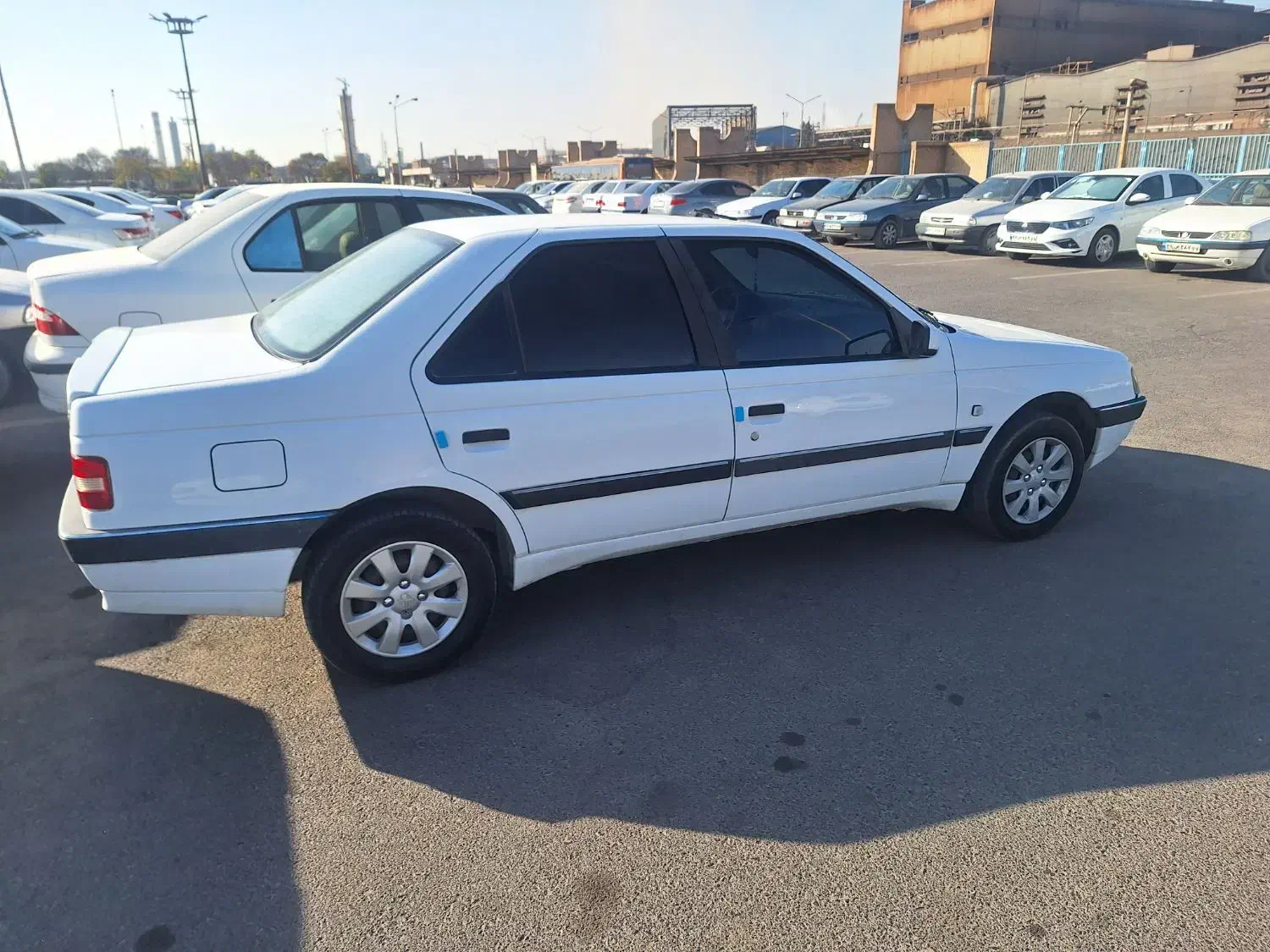 پژو سفید ۴۰۵ تیوفایو مدل ۹۶|خودرو سواری و وانت|لنجان, |دیوار