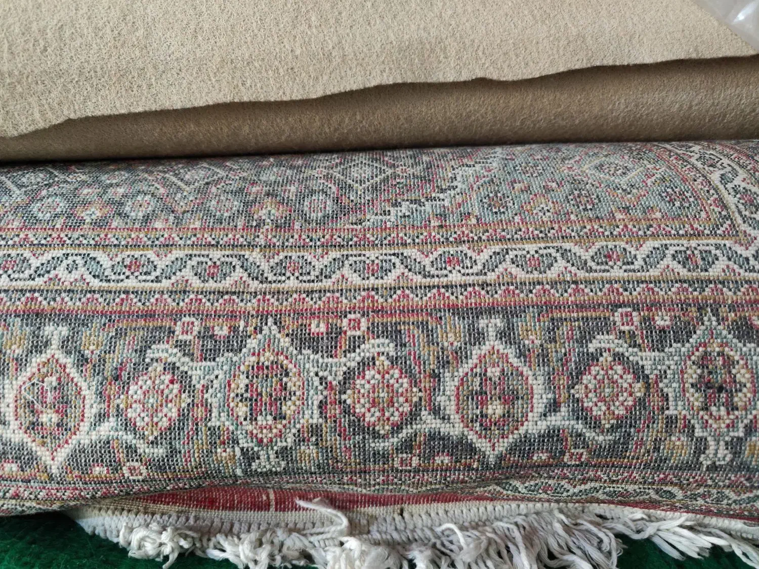 فرش ماهی 3*4 یک جفت با کناره 3 متری و موکت 50 متر|فرش|بوکان, |دیوار