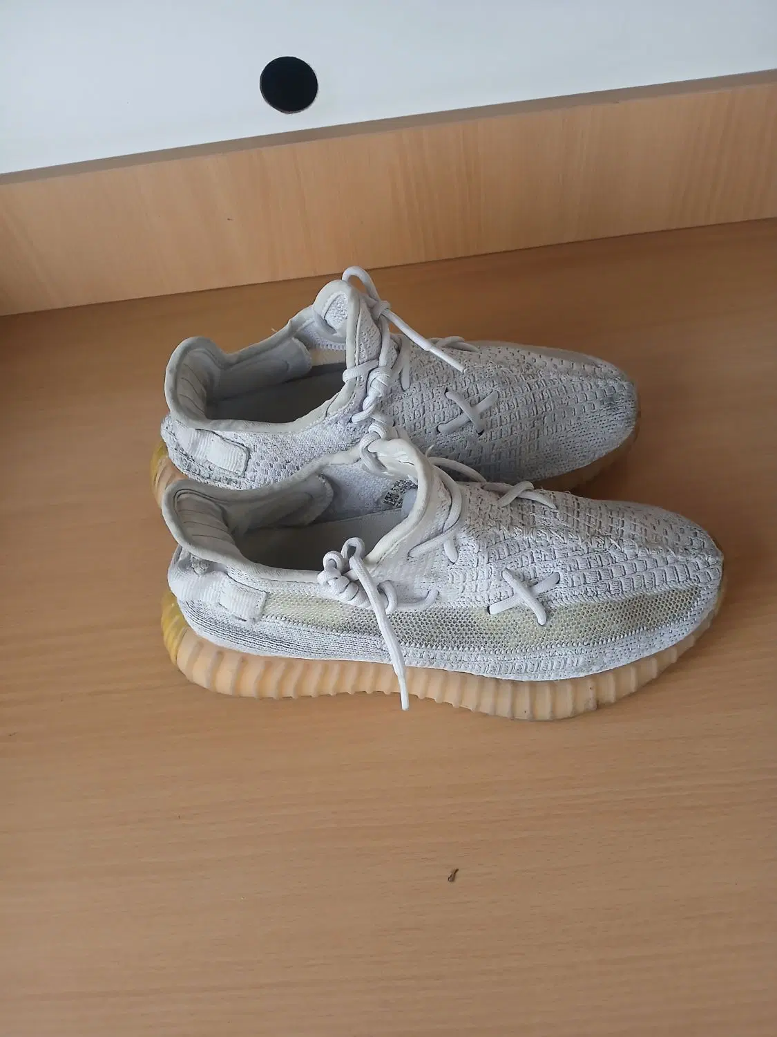 adidas yezi 350 orginal|کیف، کفش، کمربند|تهران, شهرک دانشگاه|دیوار