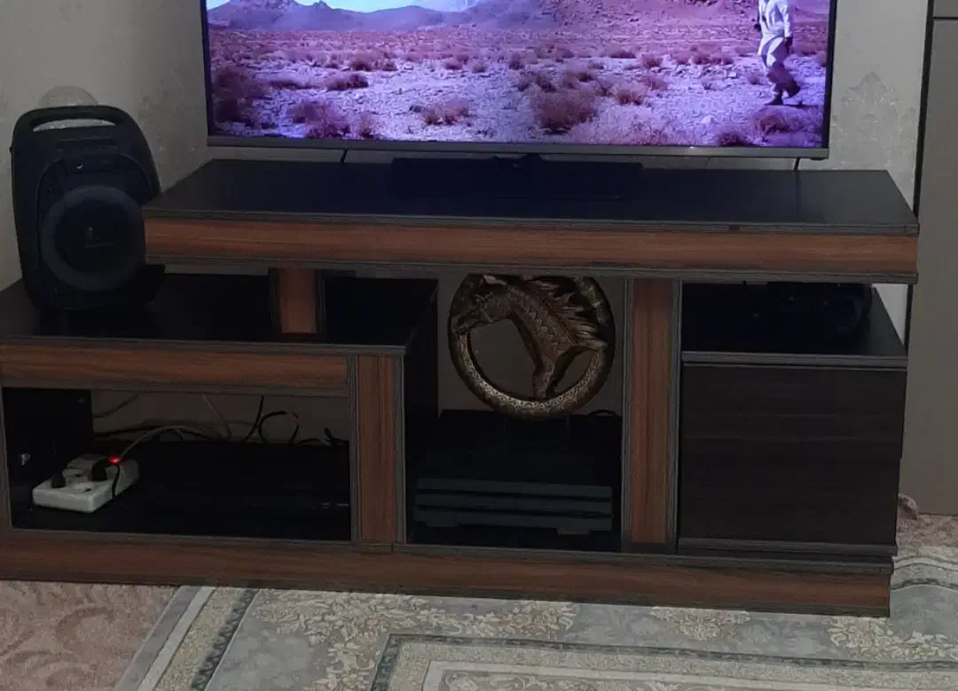 میز تلوزیون دورو سالم وتمیز|میز تلویزیون|کاشان, شهرک خاتم الانبیا (مسکن ملی کاشان)|دیوار