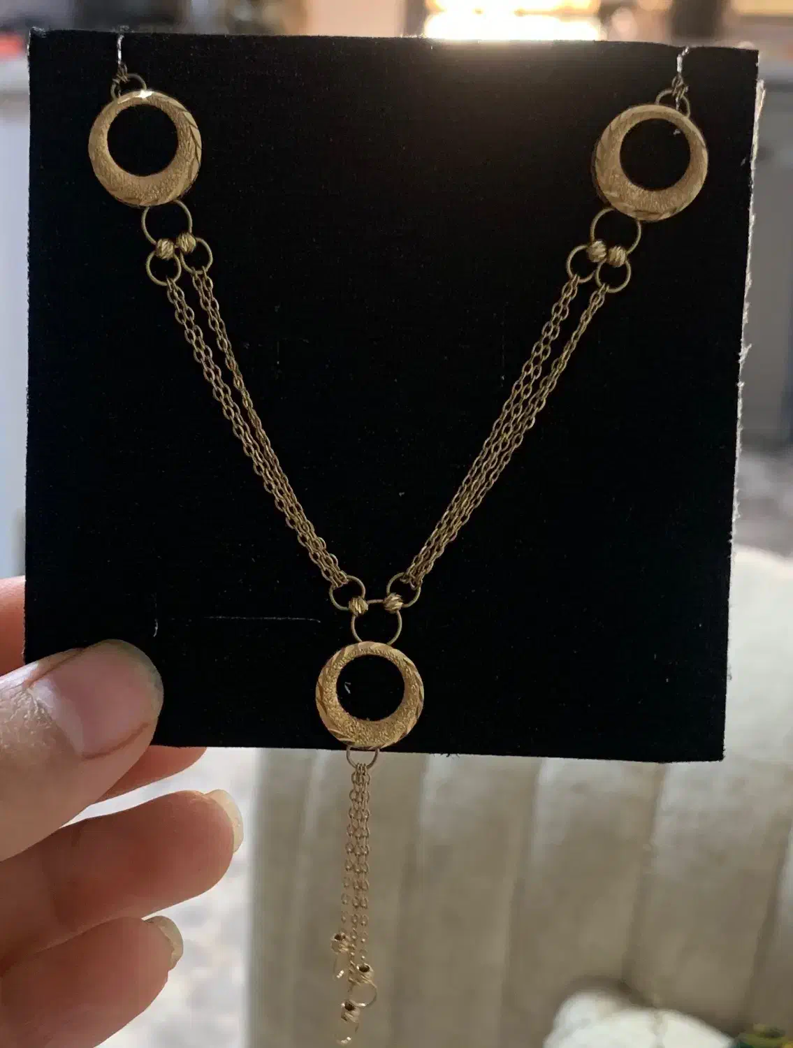 گردنبند|جواهرات|شهریار, شهریار|دیوار