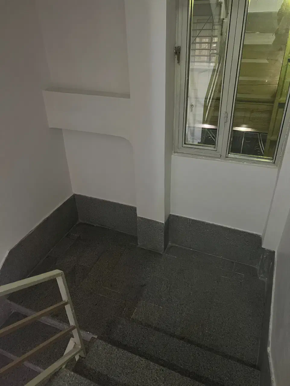 اجاره بک واحد اپارتمان طبقه ۴