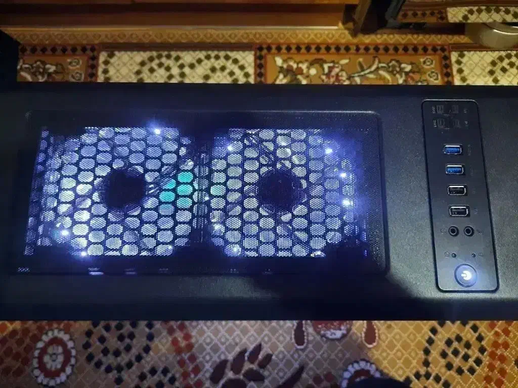 سیستم گیمینگ و رندرینگ قوی|رایانه رومیزی|بوشهر, |دیوار