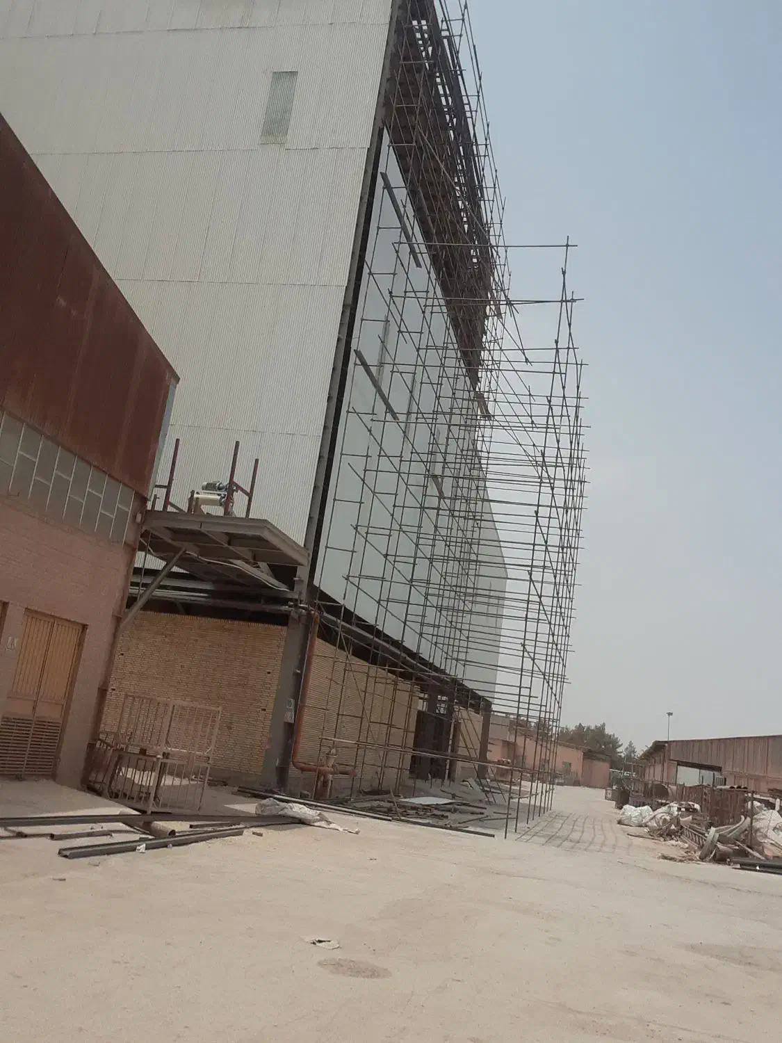 جوشکار /ساخت نصب سوله خرپا و پوشش|خدمات پیشه و مهارت|یزد, |دیوار