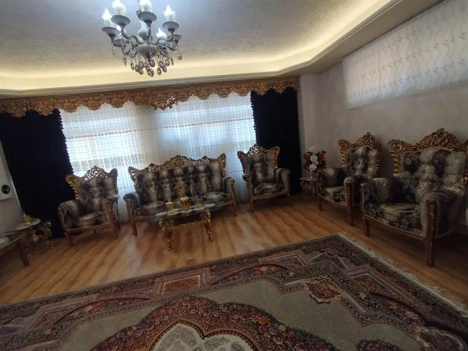 مبل سلطنتی|مبلمان خانگی و میز عسلی|تبریز, |دیوار