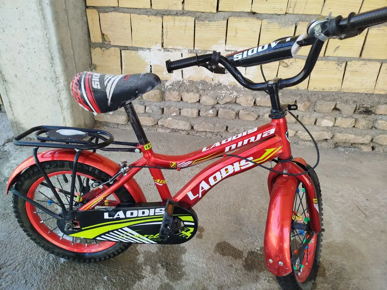 دوچرخه 16|دوچرخه، اسکیت، اسکوتر|خزل, |دیوار