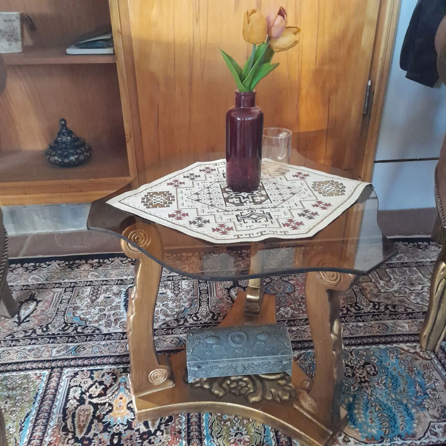 مبل|مبلمان خانگی و میز عسلی|سمیرم, |دیوار