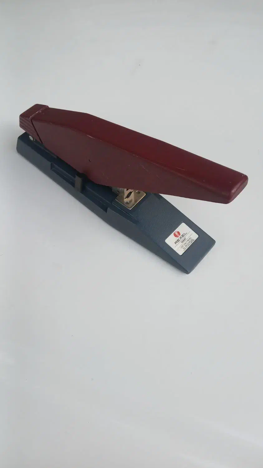 منگنه وسط زن|لوازم التحریر|تهران, دروازه شمیران|دیوار