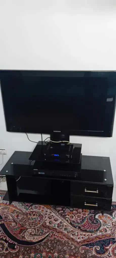 تلویزیون ۴۲ اینچ سامسونگ کم کار کرده|تلویزیون و پروژکتور|تهران, فدک|دیوار
