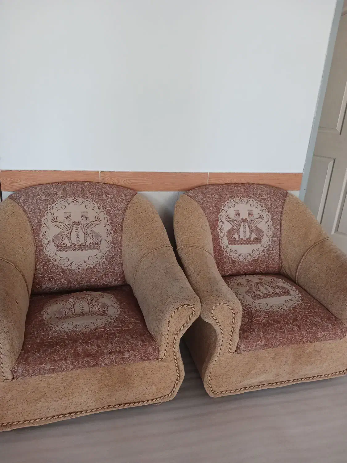 مبل کارکرده|مبلمان خانگی و میز عسلی|بناب, |دیوار