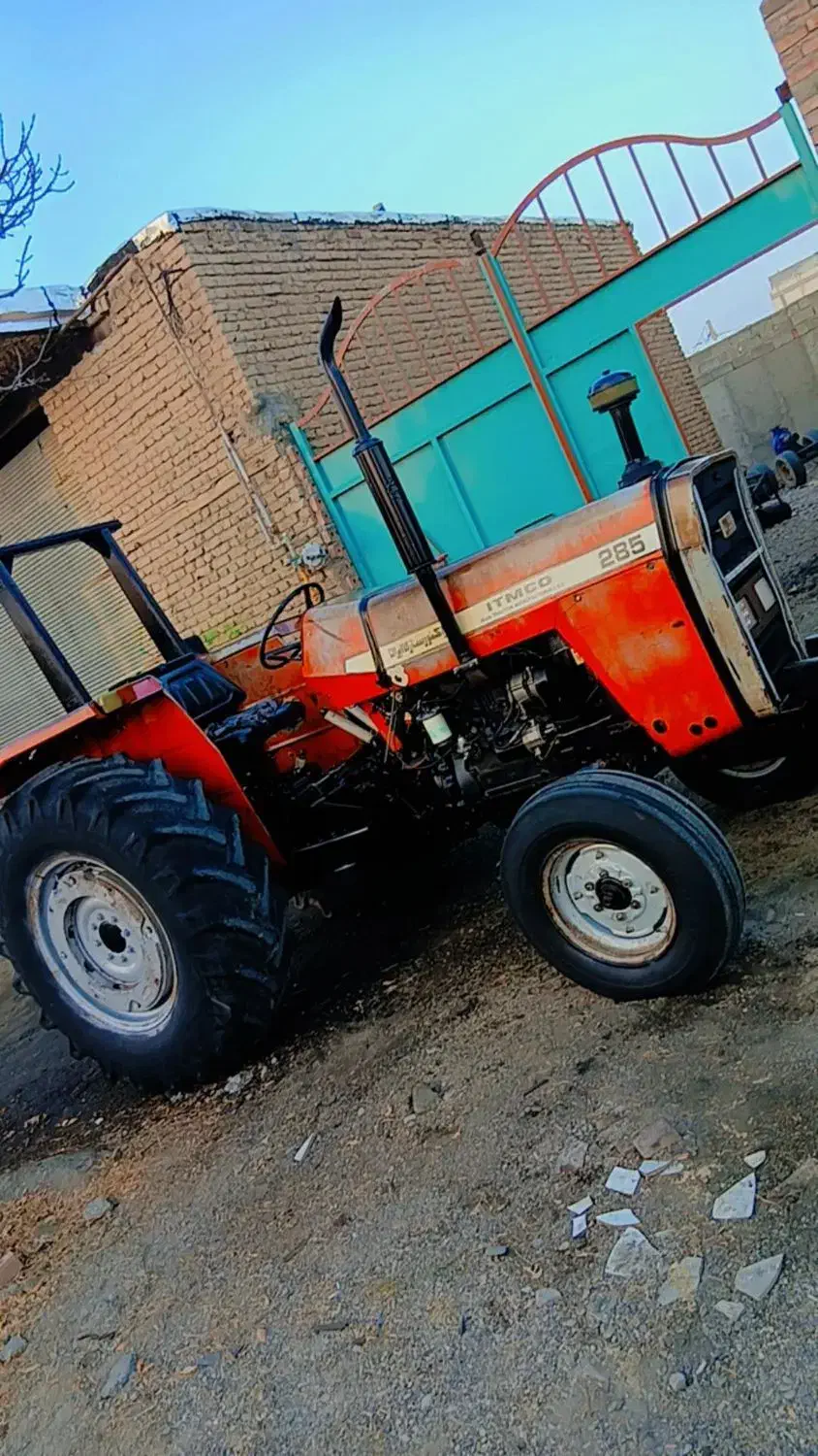 تراکتور ۲۸۵درحد|خودرو سنگین|میاندوآب, |دیوار