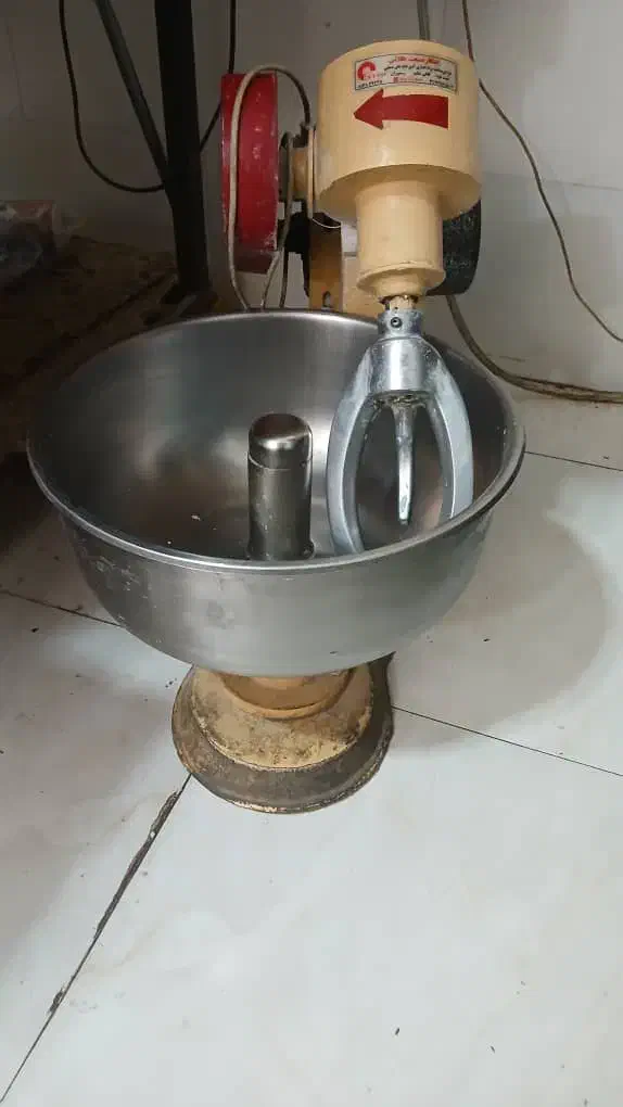 خمیرگیر ۱۵ کیلویی|کافی‌شاپ و رستوران|شاهین‌شهر, خانه کارگر|دیوار