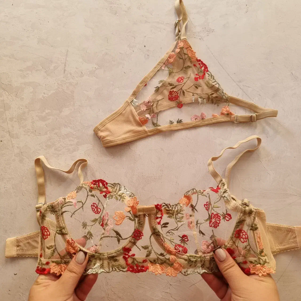 ست شورت و سوتین شیشه ای با تورگاز ظریف ۶۵ تا ۸۵|لباس|بوشهر, |دیوار