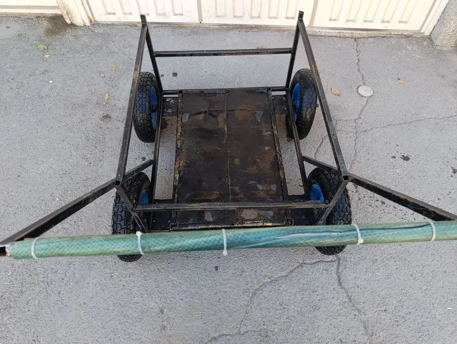 فرغون چهار چرخ(چرخ دستی)|ابزارآلات|تبریز, |دیوار